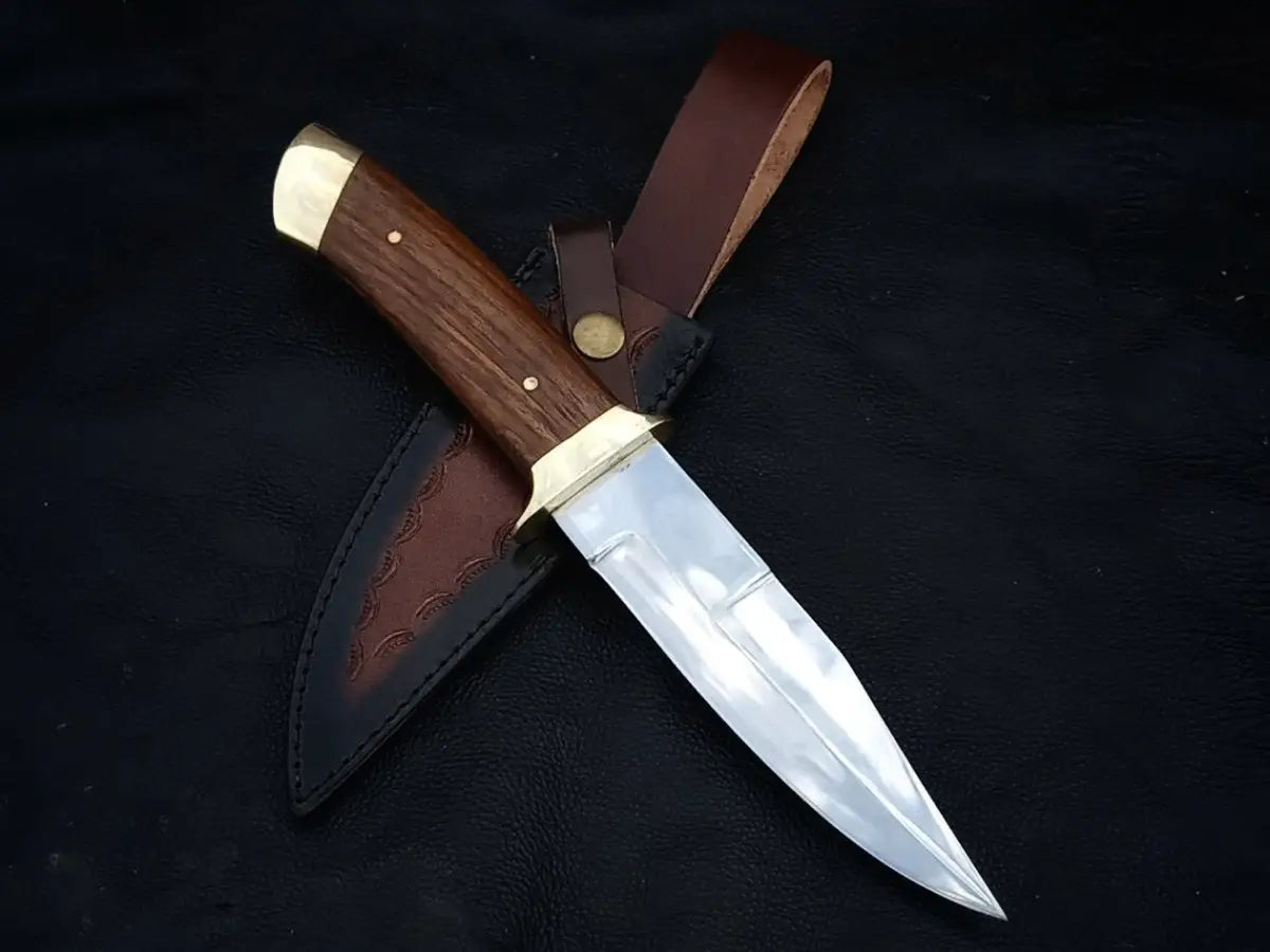 BOWIE ROSEWOOD HANDLE WITH D2 STEEL SA06-R - Hunting Knife