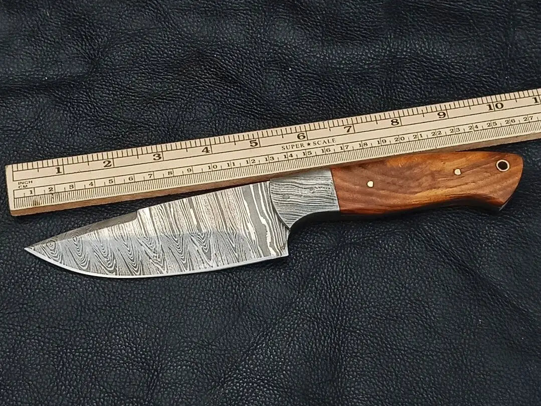 HUNTING KNIFE ROSEWOOD HANDLE WITH DAMASCUS STEEL BLADE SA05-R - Hunting Knife