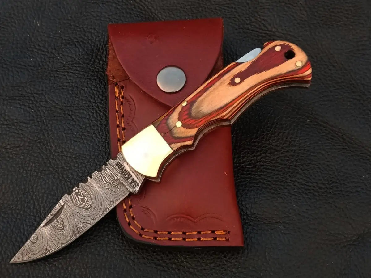 Handmade Damascus Steel Folding Knife with Wooden Handle SAF007 for collectors and enthusiasts