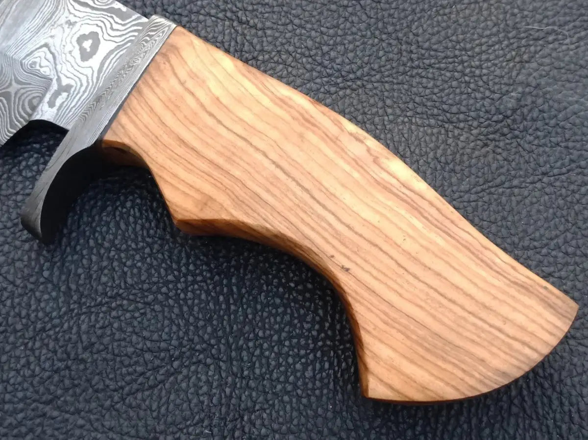 Handmade Damascus Steel Hunting Knife -C157