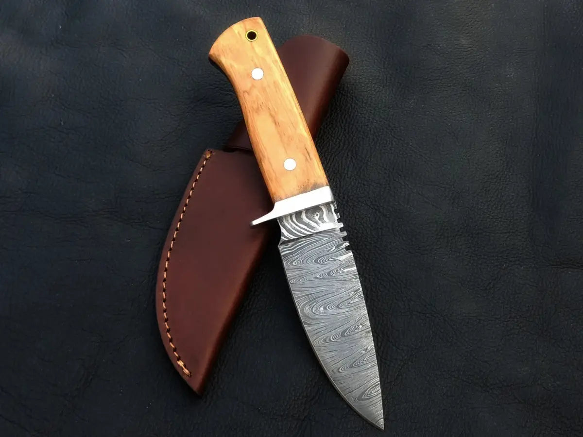 Handmade Damascus Steel Skinning Knife with Leather Sheath